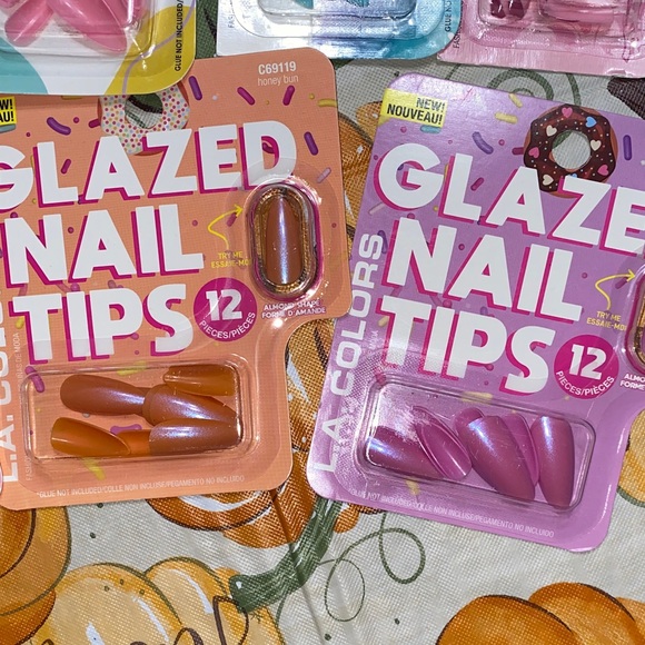 L.A. Colors Nail Tips Collection - Picture 5 of 6